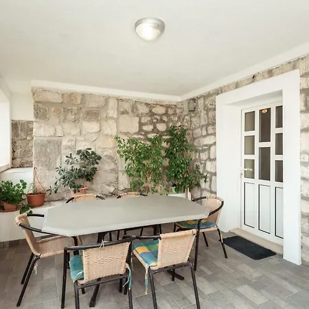 Apartament Srsen *